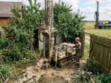 МБУ или крупная техника для бурения скважины